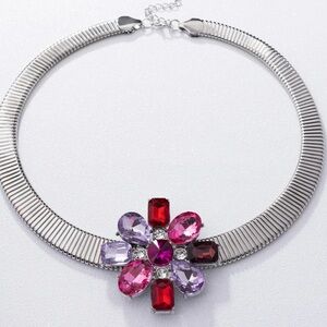 🟣🩷🔴 “FORWARD FLORALS” MULTI NECKLACE WITH FREE EARRINGS❗️🔴🩷🟣